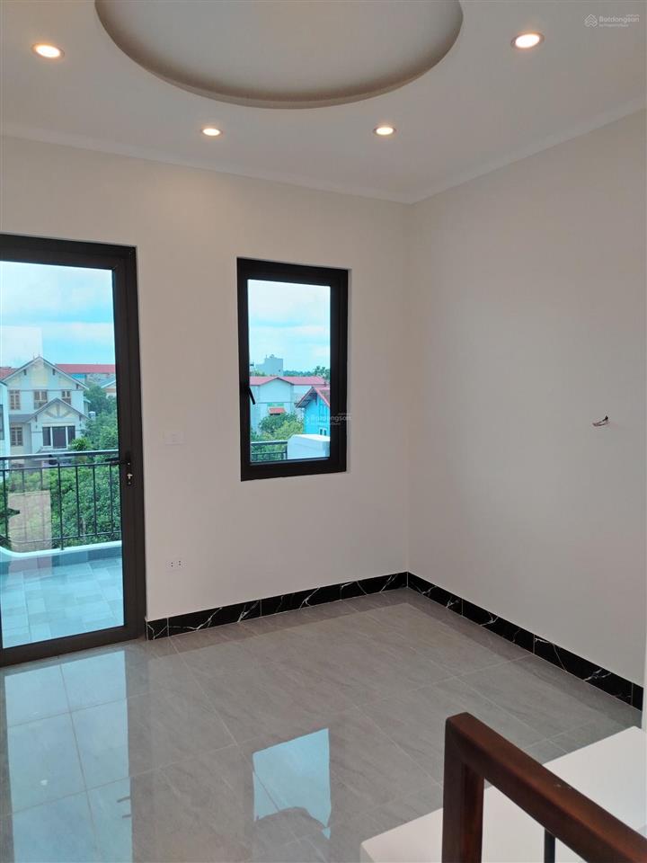 Chính chủ gửi bán căn nhà 4 tầng mới tinh đẹp long lanh tại cổ dương, đông anh giá chỉ 4,3 tỷ.
