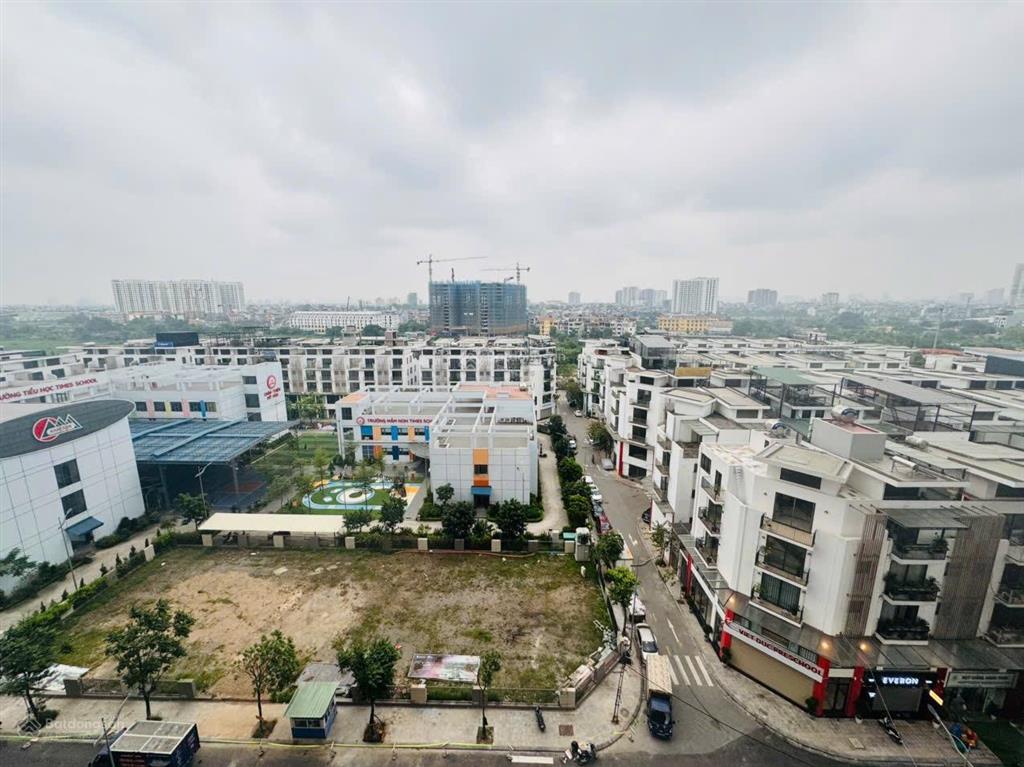 Bán căn cc 2pn2vs 68m2 eurowindow river park, sẵn sổ. giá 3.95 tỷ bao phí