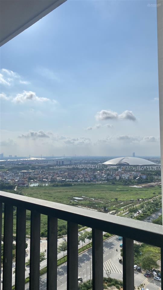 Bán căn 3pn2vs 98,6m2, tầng đẹp, view pháo hoa, sẵn sổ. giá 5.8 tỷ bao phí, có thương lượng