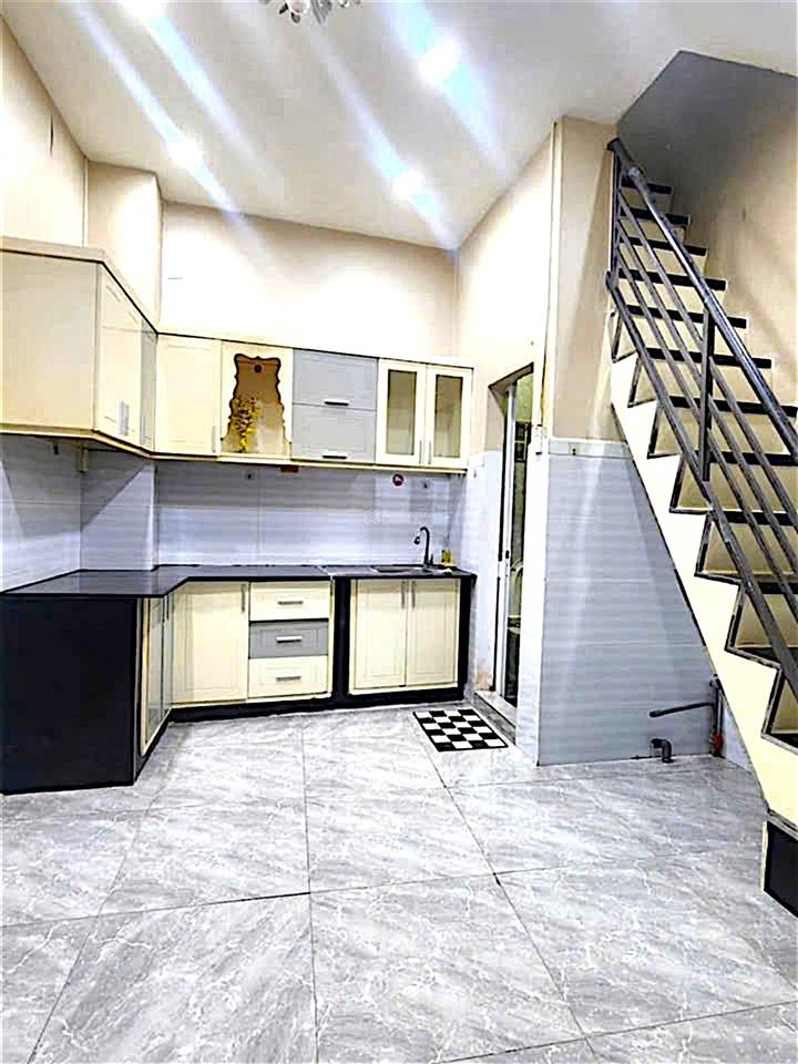 Nhà 3 tầng trần hưng đạo p1 quận 5 giáp q1 hẻm yên tĩnh gần mặt tiền chỉ 2 tỷ 95