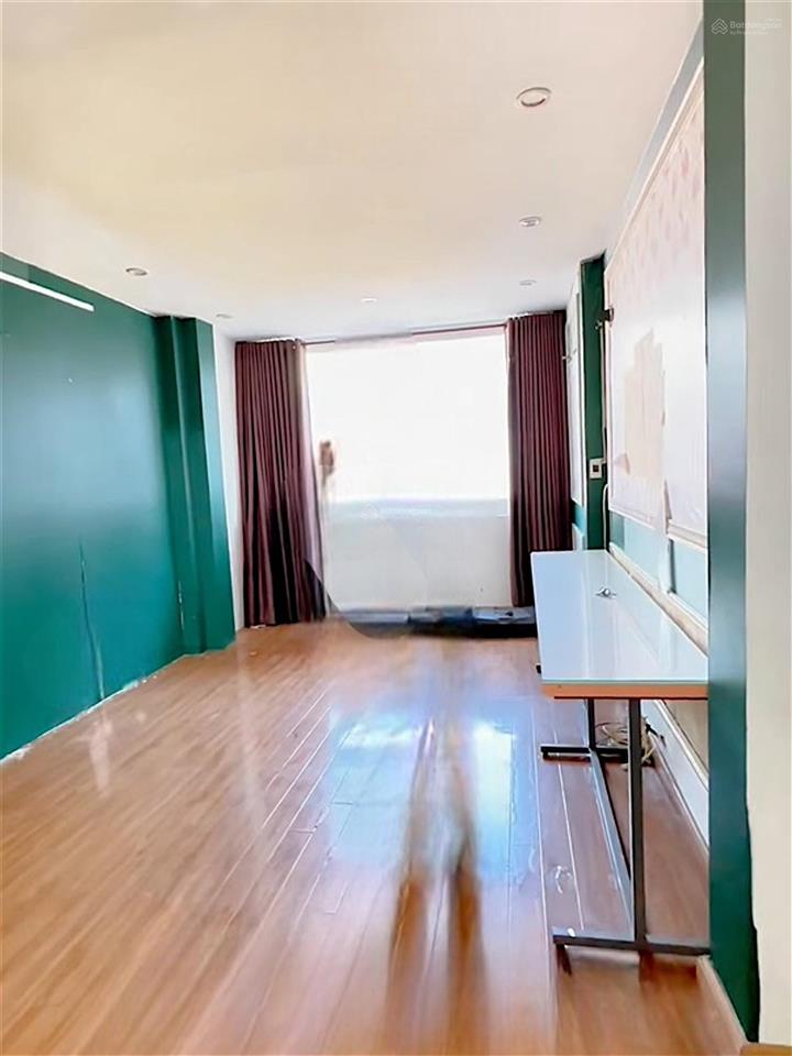 Mặt tiền 3 tháng 2 lề 6m 2 mặt tiền 56m2 5 tầng 7pnmặt bằng kinh doanh. chỉ 13ty9( chốt)