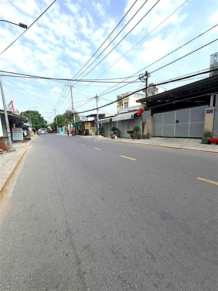 Gấprất gấp bán mặt tiền trịnh thị miếng 743m2 ngay ngã tư đặng thúc vịnh kinh doanh nhà hàng sẵn