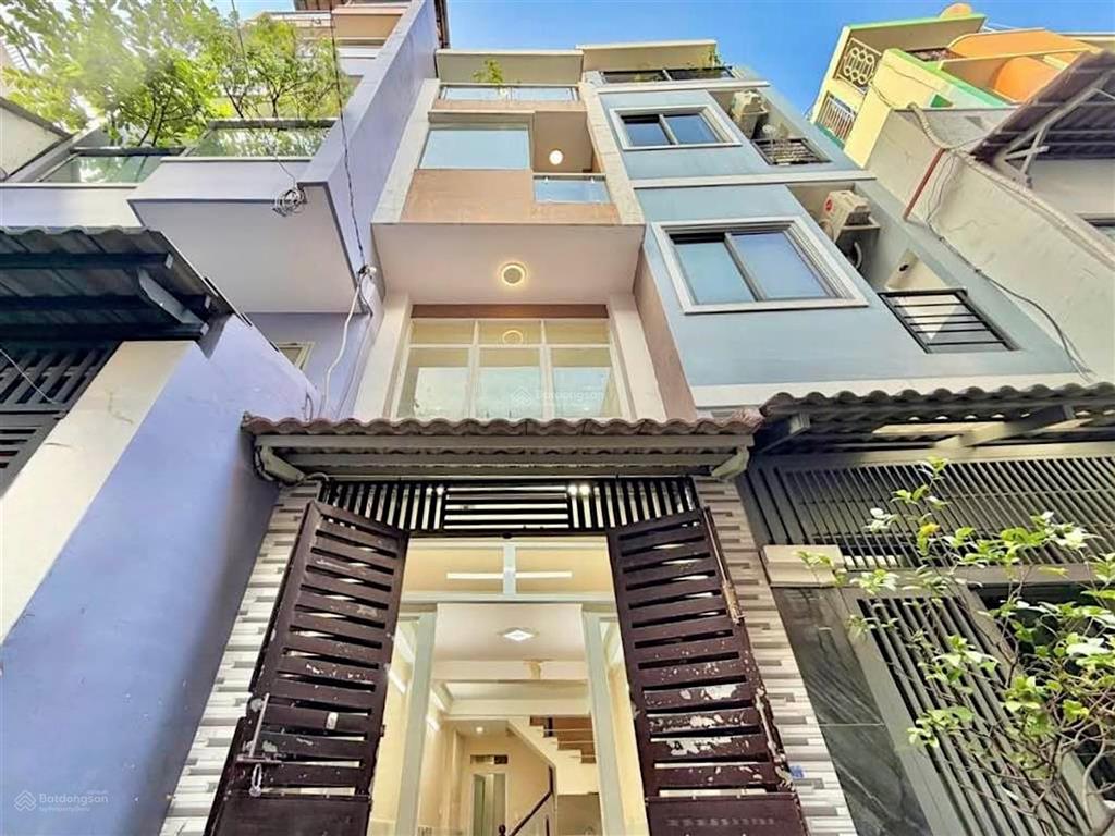 Cao thắng giáp cầu công lý  thông trường sa  30m2  5 tầng  sát mt  chỉ 5 tỷ 5 tl