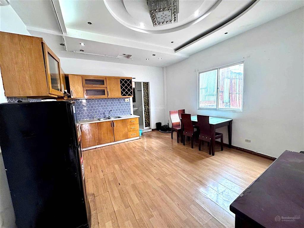 Võ văn tần quận 3 mặt tiền trung tâm 52m2 sổ riêng khai thác tốt chỉ 2 tỷ 9