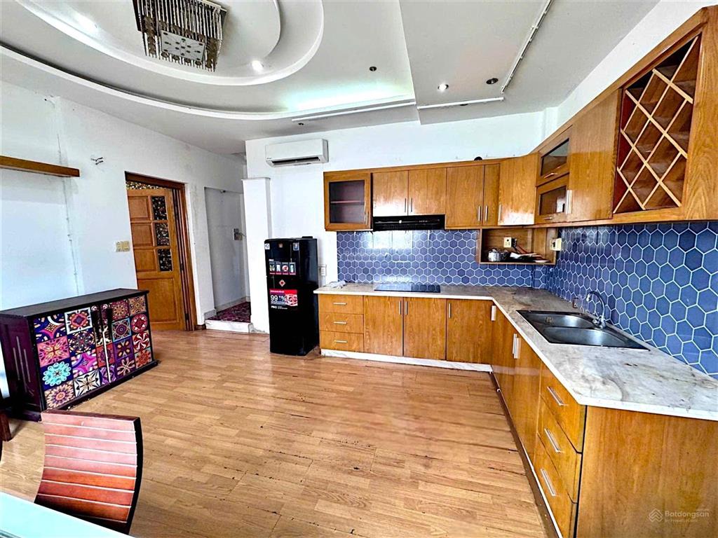 Võ văn tần quận 3 mặt tiền trung tâm 52m2 sổ riêng khai thác tốt chỉ 2 tỷ 9