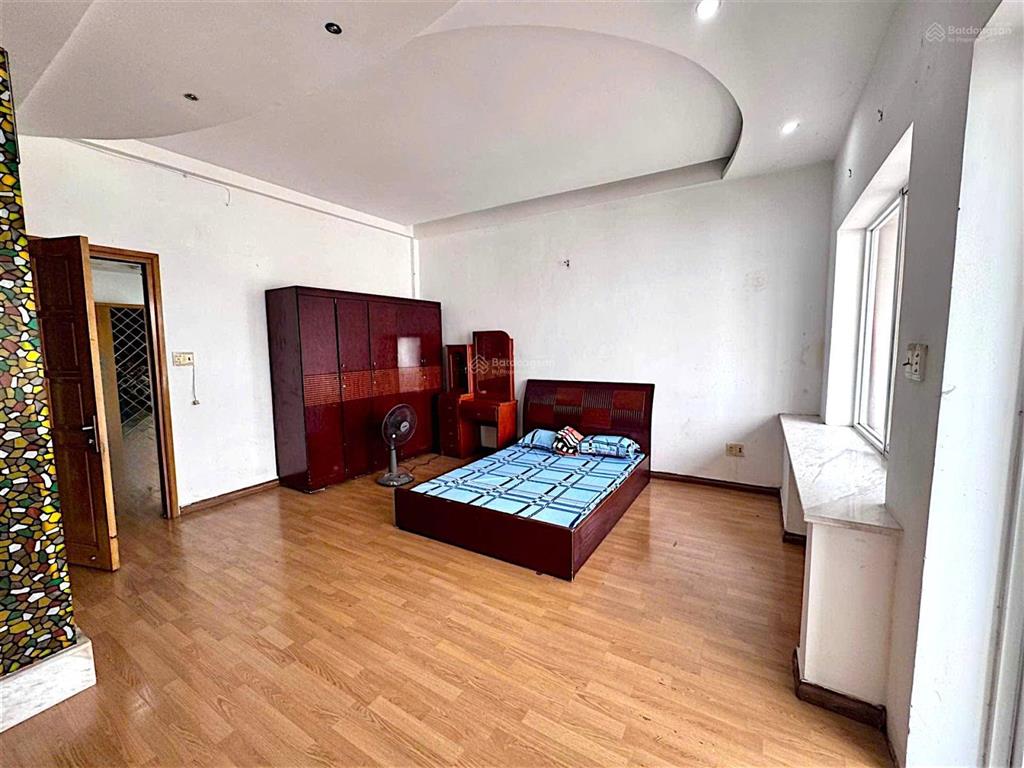 Võ văn tần quận 3 mặt tiền trung tâm 52m2 sổ riêng khai thác tốt chỉ 2 tỷ 9