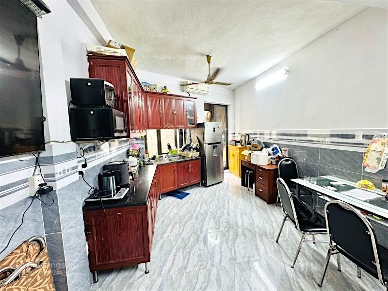 Mặt tiền nguyễn trọng tuyển  góc lê văn sỹ  51m2  4 tầng  mặt tiền kinh doanh  chỉ 13 tỷ18