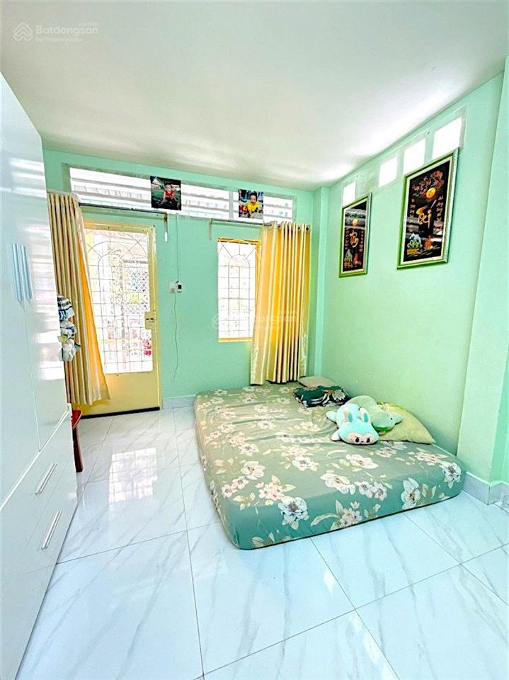 Sư vạn hạnh 3 tháng 2 q10 sát mặt tiền 27m2 3 tầng full nội thất chỉ 4 tỷ 68 tl