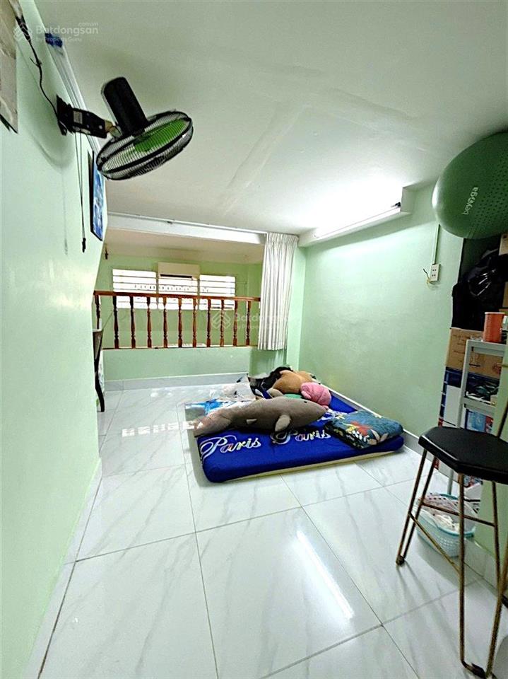 Sư vạn hạnh 3 tháng 2 q10 sát mặt tiền 27m2 3 tầng full nội thất chỉ 4 tỷ 68 tl
