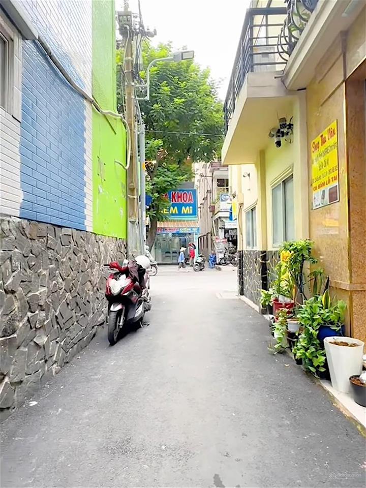 Bà hạt quận 10 hẻm nhựa taxi đỗ cửa 1 căn ra mặt tiền 4 tầng đúc kiên cố chỉ 5 tỷ95 tl
