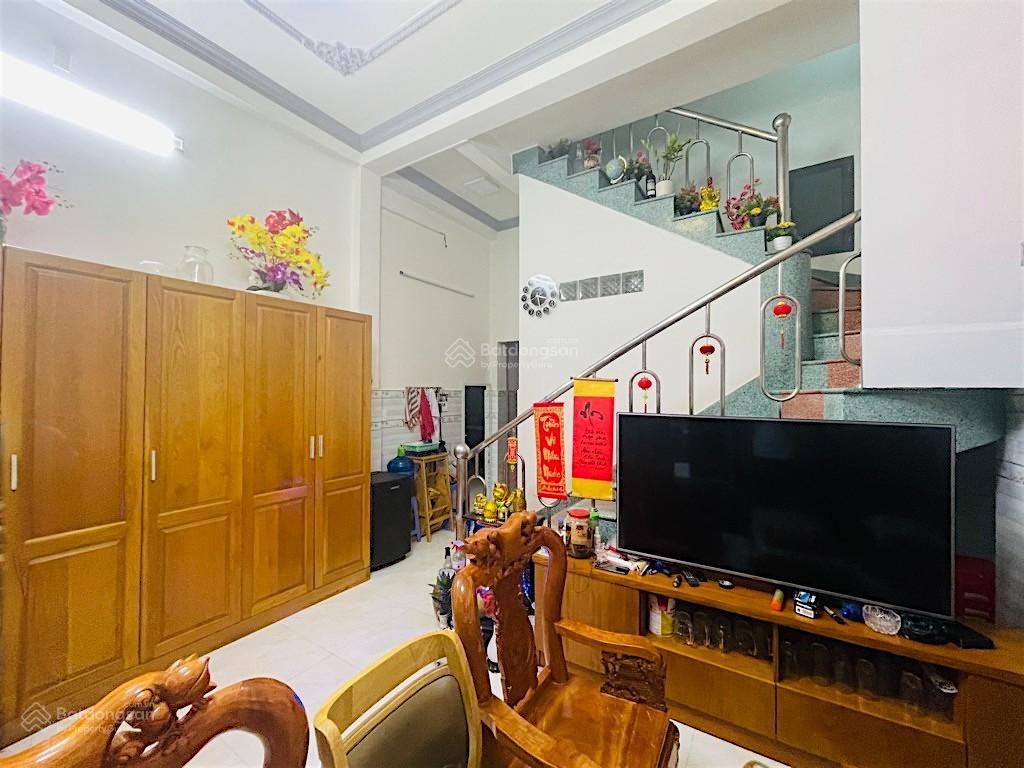 Hồng lạc phường 10 tân bình giáp quận 10 55m2 ngang 5m 2 tầng btct chỉ 6 tỷ2 tl