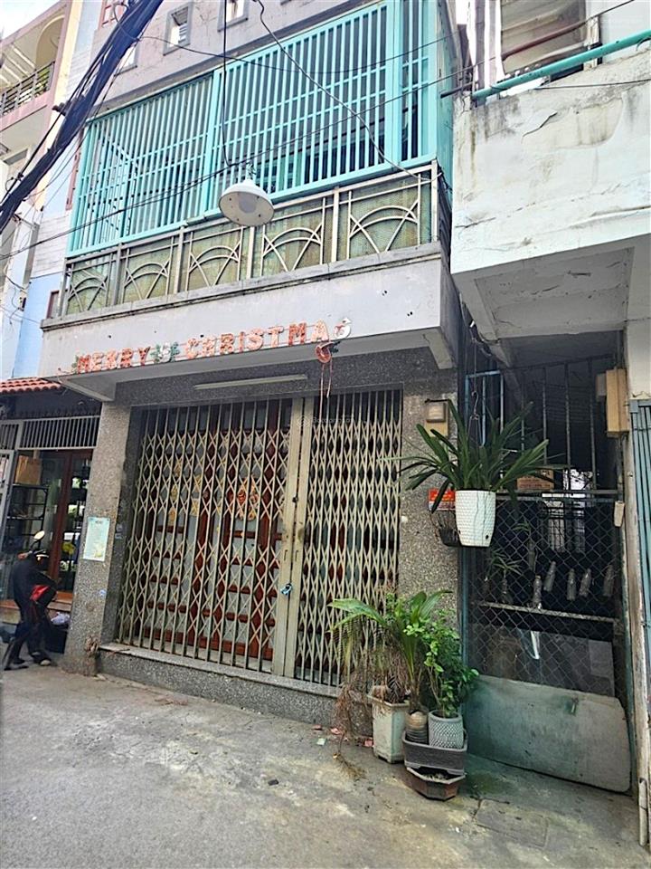 Lạc long quân p8 tân bình hxh đậu cửa 47m² nở hậu 6m 2 tầng chỉ 6 tỷ 15