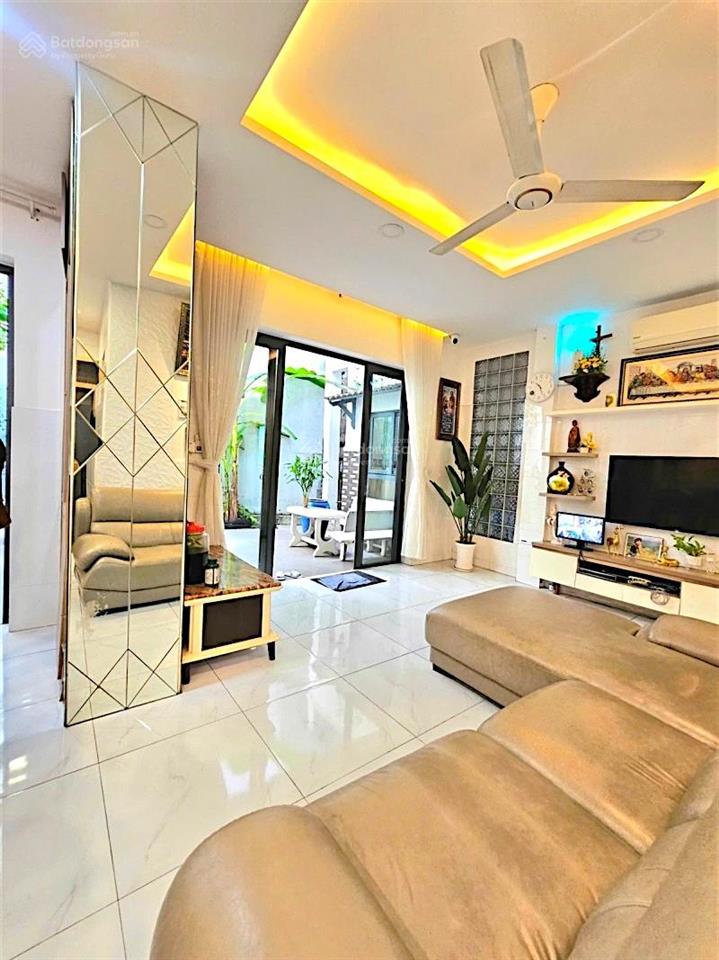 Biệt thự khu k300 nguyễn thái bình 210m² 4 tầng sân vườn đỗ 4 xe hơi chỉ 34 tỷ9