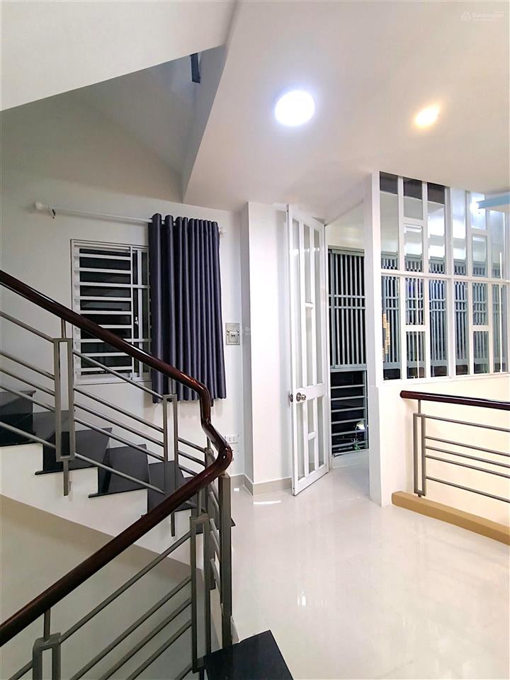 Tôn thất thuyết  p15  q4  căn nhà 5 tầng quá đẹp trong tầm giá. chỉ 4tỷ95 tl