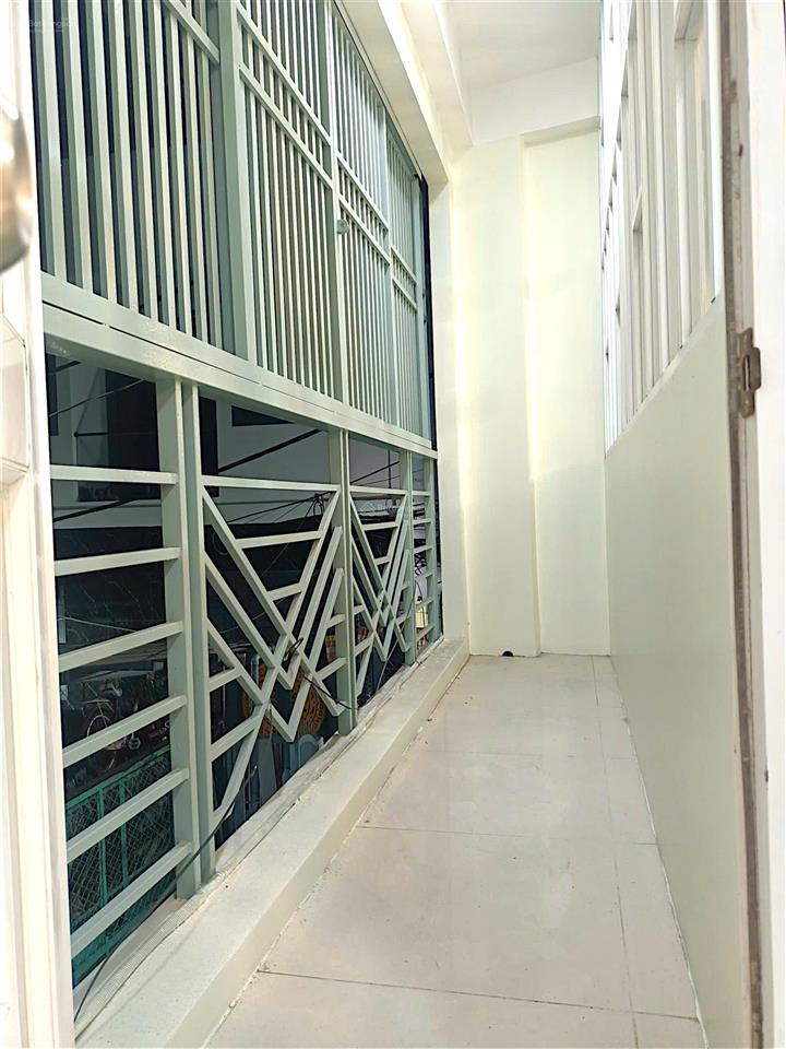 Tôn thất thuyết  p15  q4  căn nhà 5 tầng quá đẹp trong tầm giá. chỉ 4tỷ95 tl
