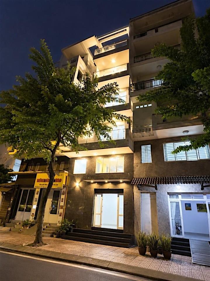 Mặt tiền phạm văn đồng, p.3 gò vấp ngang 5,8m hiếm 6 tầng 230m2 sàn chỉ 9,8 tỷ