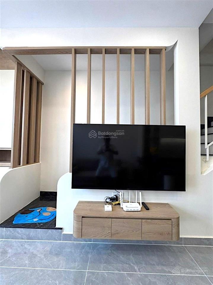 Nguyễn thị nhỏlữ gia ngay nhà thi đấu phú thọ nhà mới 4 tầng full nội thất hẻm xe hơi chỉ 5t65