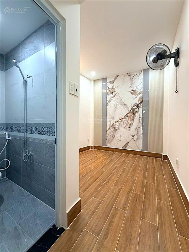 Tôn đản  góc vĩnh khánh  quận 4  34m2 nở hậu  3 tầng btct  4pn  chỉ 3tỷ65