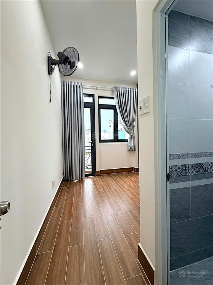 Tôn đản  góc vĩnh khánh  quận 4  34m2 nở hậu  3 tầng btct  4pn  chỉ 3tỷ65