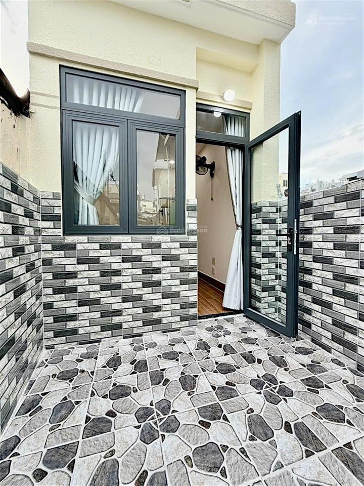 Tôn đản  góc vĩnh khánh  quận 4  34m2 nở hậu  3 tầng btct  4pn  chỉ 3tỷ65