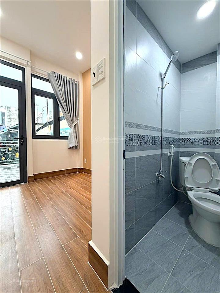 Tôn đản  góc vĩnh khánh  quận 4  34m2 nở hậu  3 tầng btct  4pn  chỉ 3tỷ65
