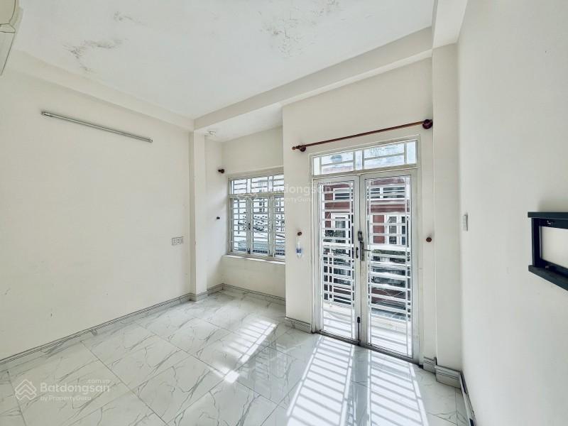 Nhà đẹp cách mạng tháng 8  tân bình  54m  ngang nở hậu  4 tầng kiên cố  chỉ 7tỷ65