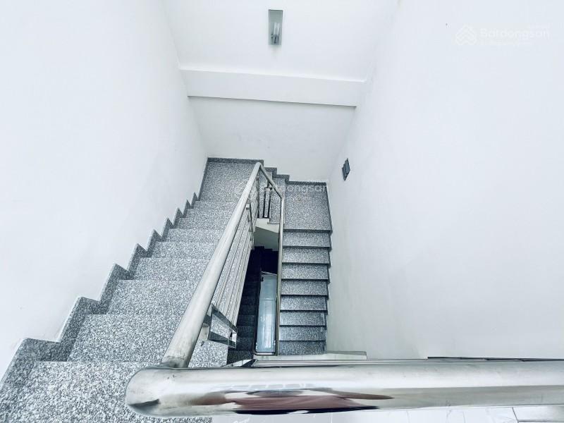Nhà đẹp cách mạng tháng 8  tân bình  54m  ngang nở hậu  4 tầng kiên cố  chỉ 7tỷ65