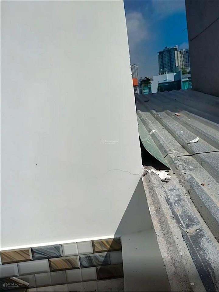 Tôn đản  góc vĩnh khánh  quận 4  nhà đẹp 3 tầng btct  nở hậu  2pn  chỉ 1tỷ3