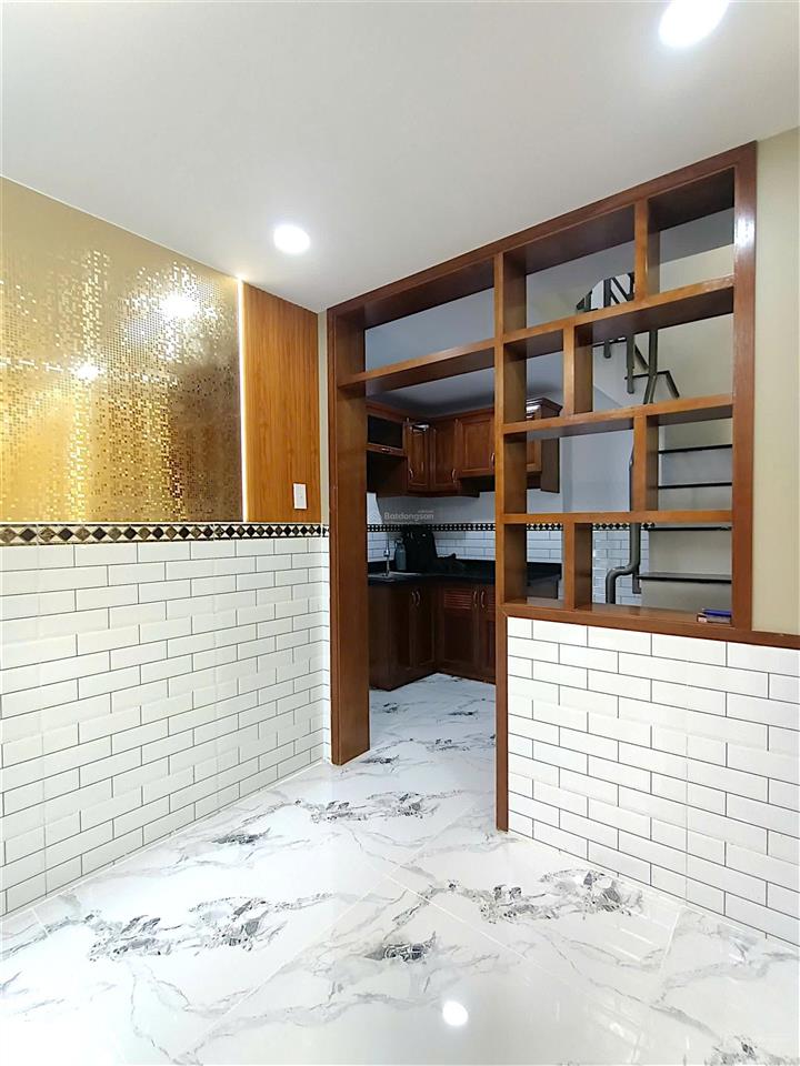 Đoàn văn bơ  quận 4  nhà đẹp 4 tầng btct  4pn  nở hậu l  chỉ 3tỷ05