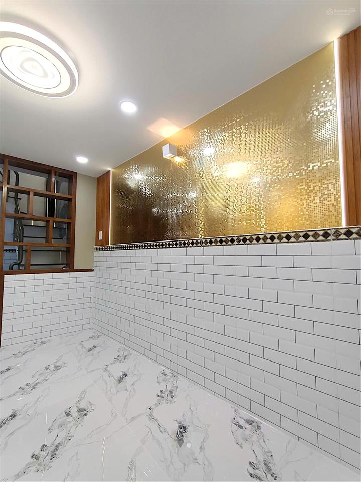 Đoàn văn bơ  quận 4  nhà đẹp 4 tầng btct  4pn  nở hậu l  chỉ 3tỷ05