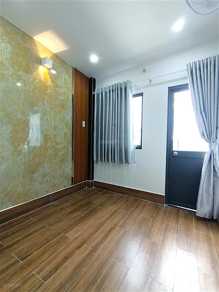 Đoàn văn bơ  quận 4  nhà đẹp 4 tầng btct  4pn  nở hậu l  chỉ 3tỷ05