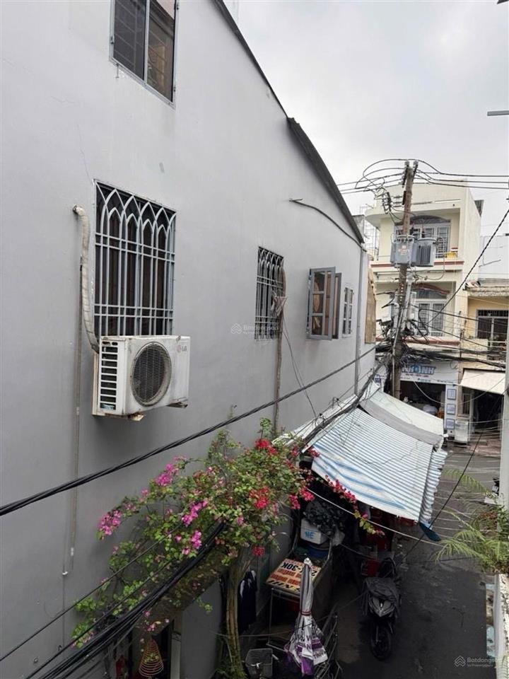 Trần văn quang  tân bình  hẻm xe hơi  nhà mới 2 tầng  nở hậu  hoàn công đủ  chỉ 5tỷ85