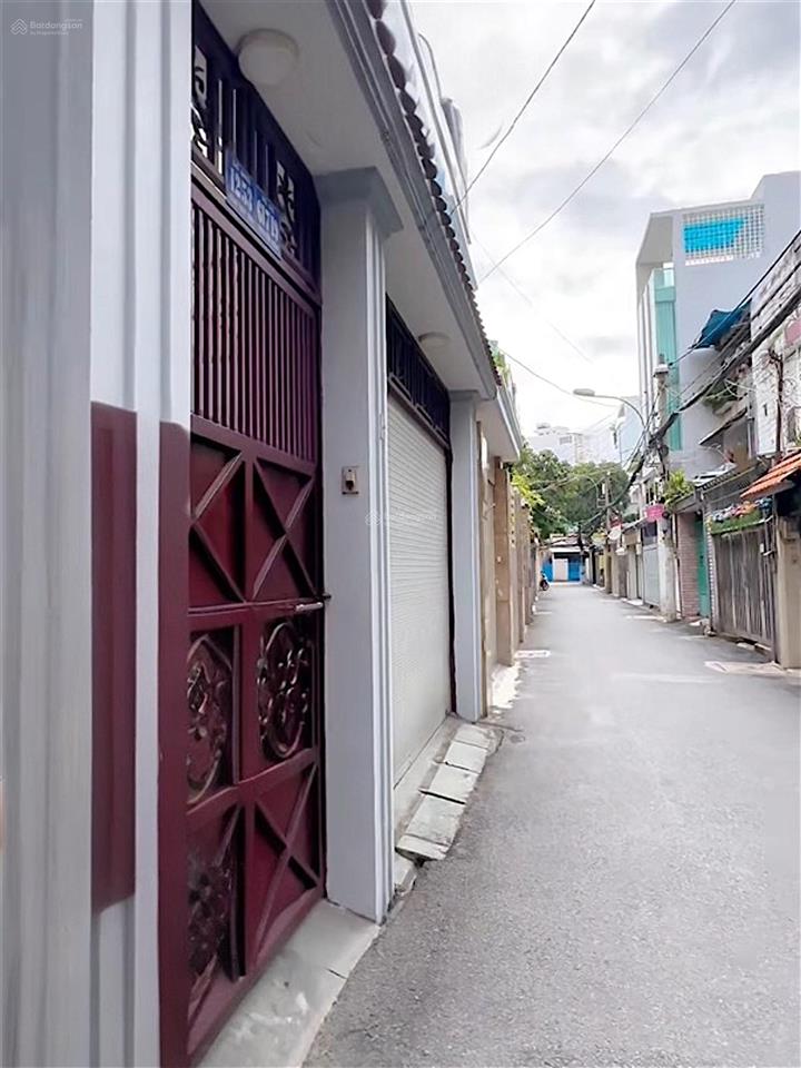 Đào duy anh  khu vip phú nhuận  61m  ngang gần 8m  4 tầng  vừa ở vừa có dòng tiền