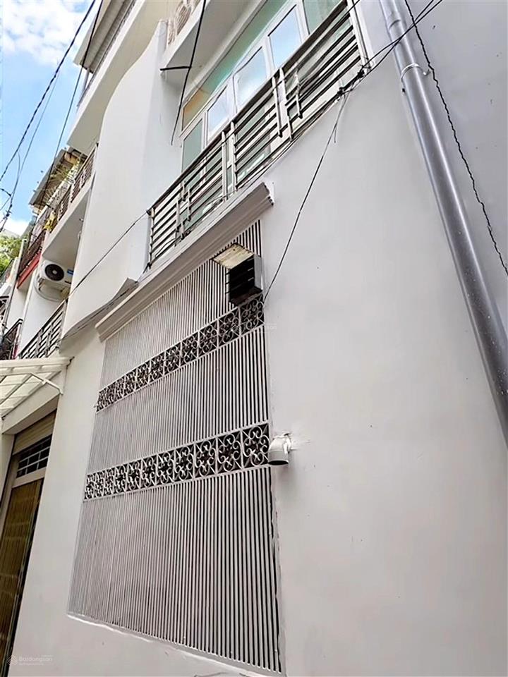 Đào duy anh  khu vip phú nhuận  61m  ngang gần 8m  4 tầng  vừa ở vừa có dòng tiền
