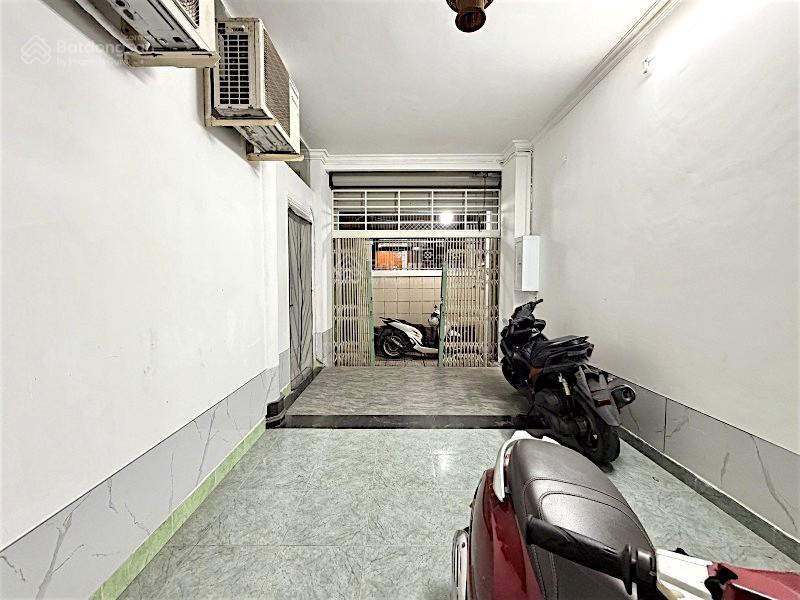 Đào duy anh  khu vip phú nhuận  61m  ngang gần 8m  4 tầng  vừa ở vừa có dòng tiền