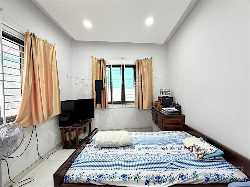 Nguyễn bỉnh khiêm  khu compound cao cấp  giáp bình thạnh  52m  4 tầng btct  5pn  chỉ 8t05
