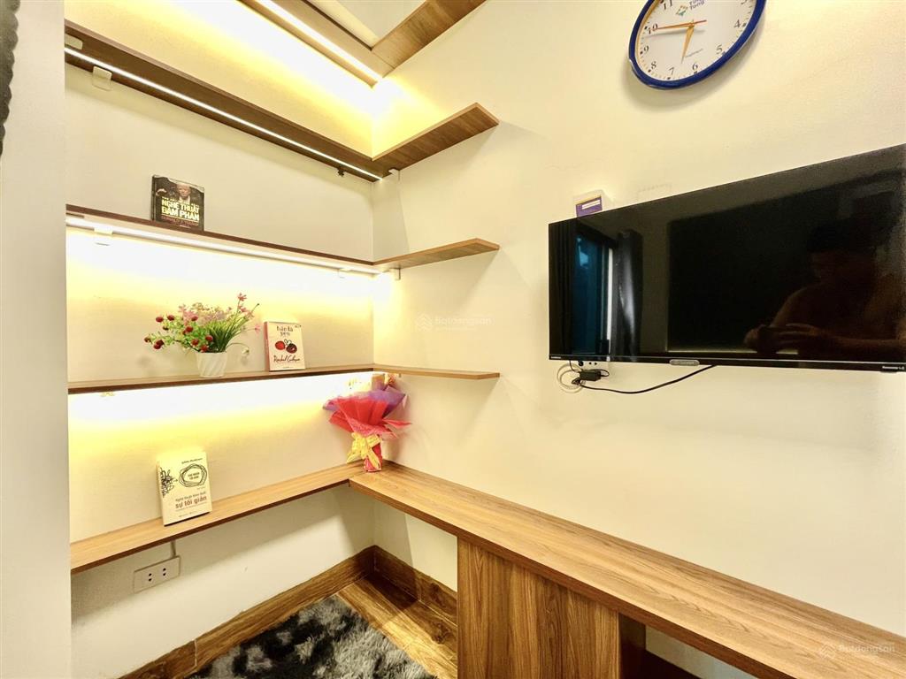 Siêu phẩm giá tốt khu vực lạc long quân  võ chí công ở được luôn ban công thoáng có nhận foreign