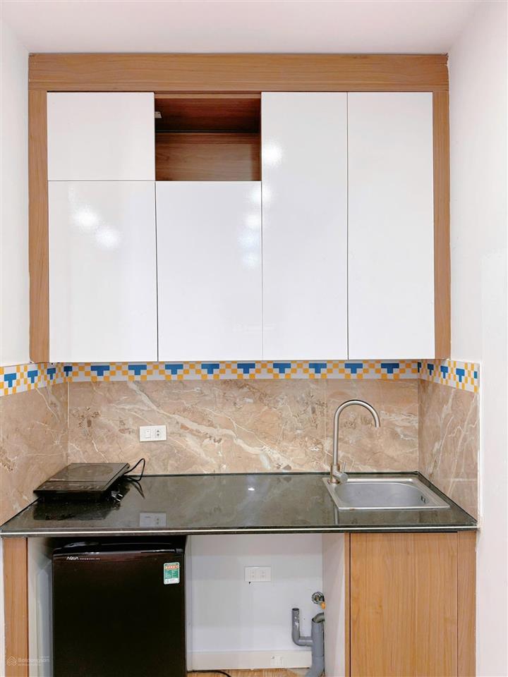 Nhà mặt phố full đồ ô tô cách nhà 50m sang xịn ở luôn khu vực gần big c thăng long, yên hòa
