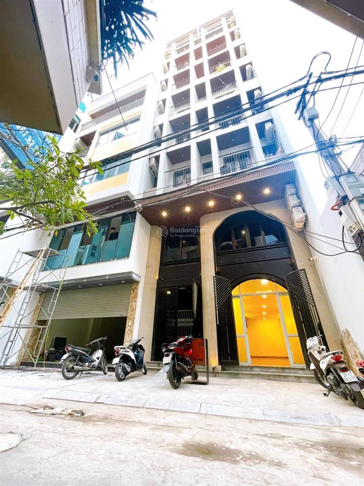 Nhà mặt phố full đồ ô tô cách nhà 50m sang xịn ở luôn khu vực gần big c thăng long, yên hòa