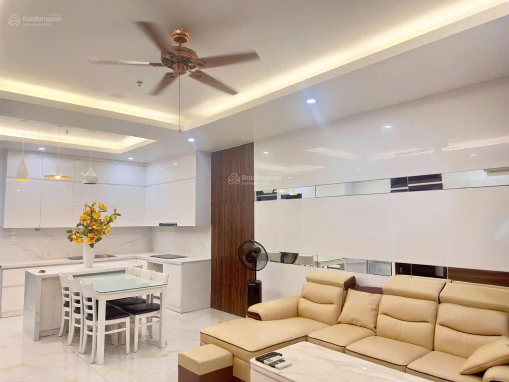 Cho thuê căn hộ r5 royalcity 113m2  3pn full nội thất mới 22 triệu/tháng