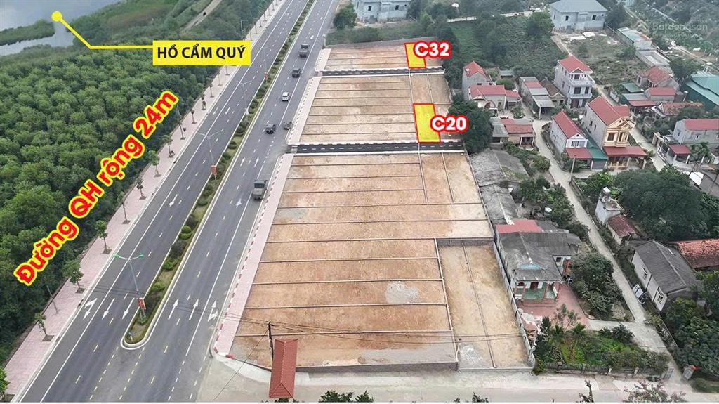 Trên tỷ lô đất hơn 200m2 tại gần uỷ ban xã suối hai, đường vào to rộng, ở hay xây cho thuê ven đô