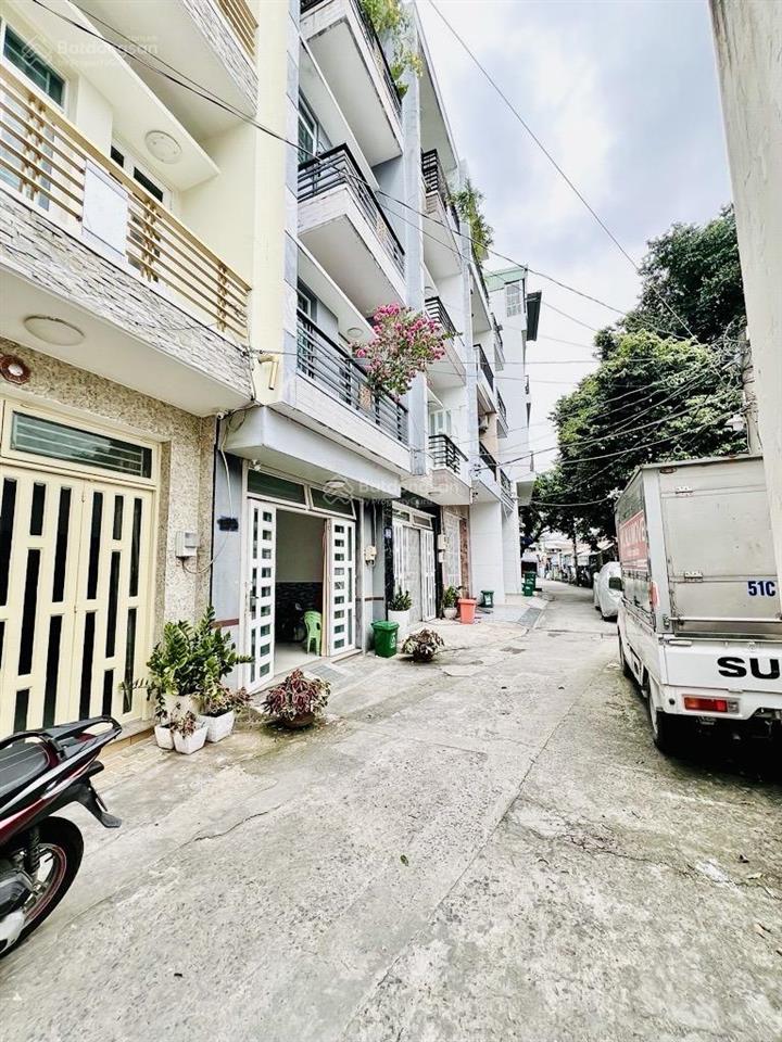 Chỉ 7,x tỷ 79m2 4 tầng hẻm ô tô trung tâm gò vấp