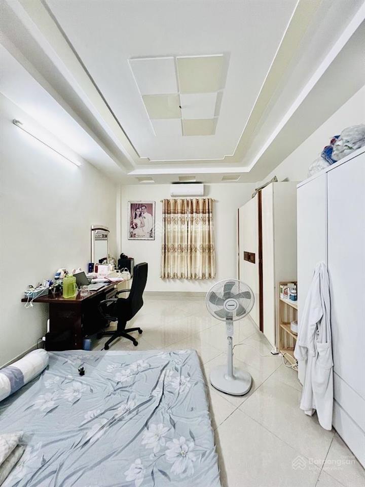 Chỉ 7,x tỷ 79m2 4 tầng hẻm ô tô trung tâm gò vấp