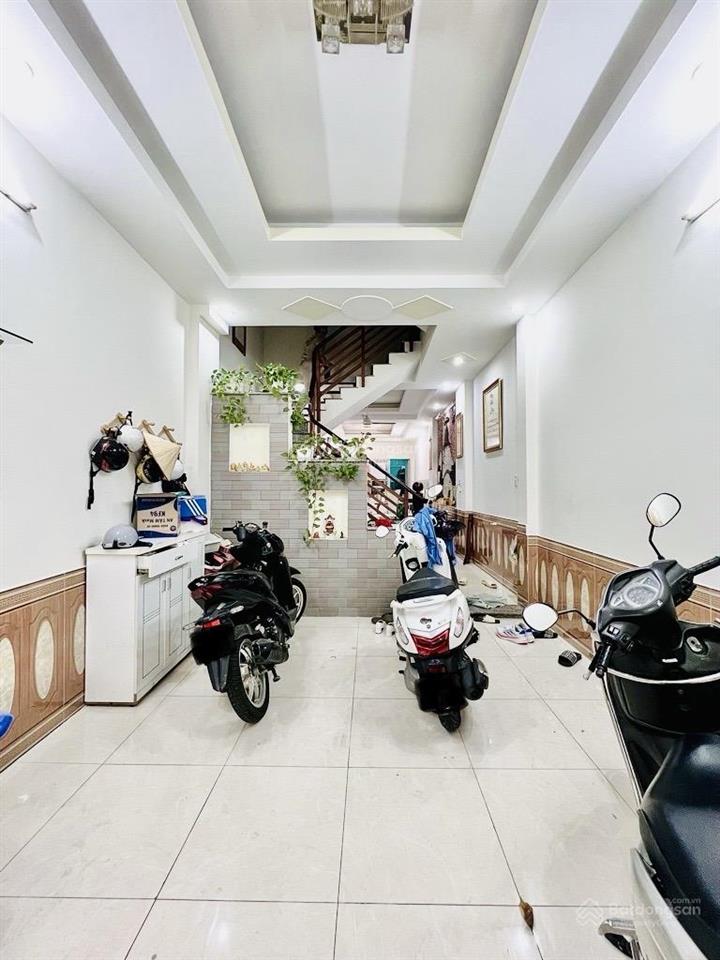 Chỉ 7,x tỷ 79m2 4 tầng hẻm ô tô trung tâm gò vấp