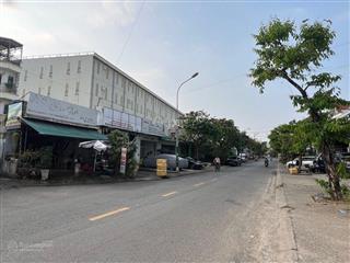 Diện tích to giá hời hẻm xe hơi thông  có dòng tiền gần 200 tr/ năm