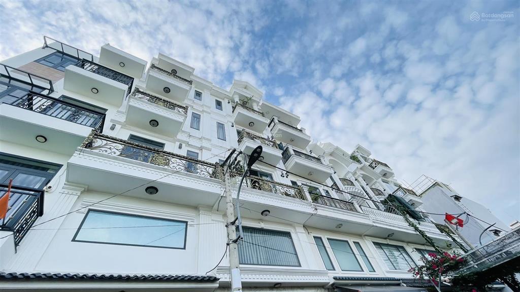 Nhà view đẹpdân trí cao 4 x 15 4tầng hẻm 6m thẳng tấp gần hiệp thành citynguyên thị búp hơn #6ty