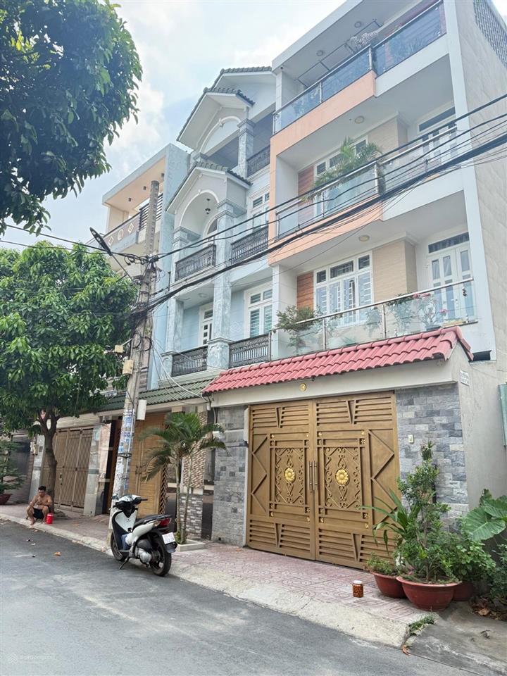 Bán nhà 4tầng view công viên đường 8m  dân trí cao gần nhà thi đấu đa năng quận12 hiếm có giá hời