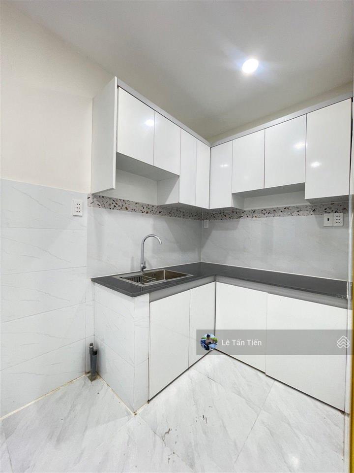 Nhà mới, nở hậu tài lôc, nguyễn thị tần q8, hẻm 4m, ngang 4 x 12m, nhỉnh 4 tỷ, sát chợ rạch ông.