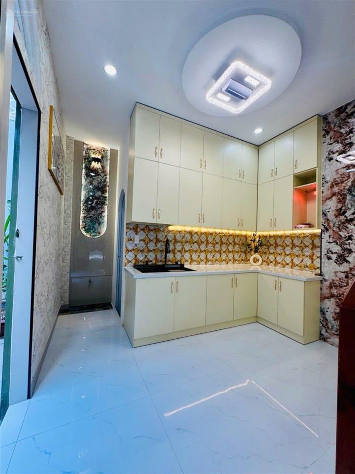 Bán nhà 3 tầng  âu dương lân q8  căn 2 mặt hẻm thông thoáng  dtsd 96m2  nhỉnh 5 tỷ
