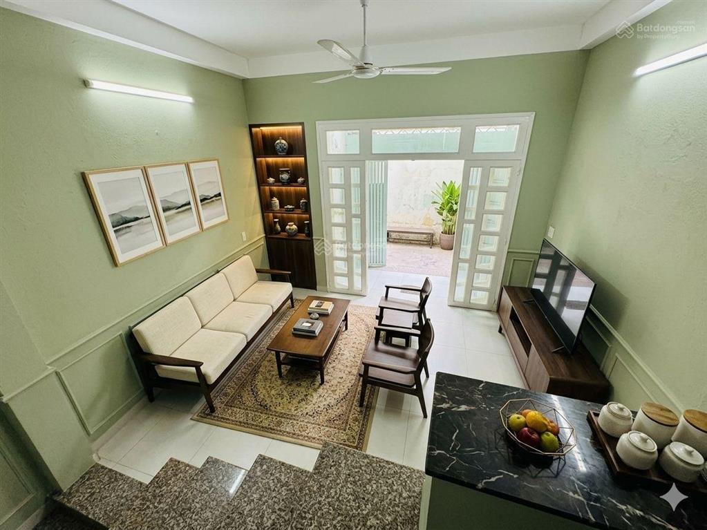 Bán nhà 4 tầng quận 8  4.5x12, nguyễn thị tần q8  cách q1 chỉ 5 phút, gần chợ rạch ông, nhỉnh 6tỷ